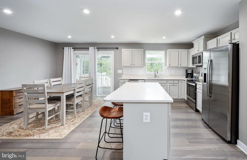 7424 BRENTFORD TER, FREDERICKSBURG, Virginia 22407, 3 Bedrooms Bedrooms, ,2 BathroomsBathrooms,Residential,7424 BRENTFORD TER,VASP2033960 MLS # VASP2033960