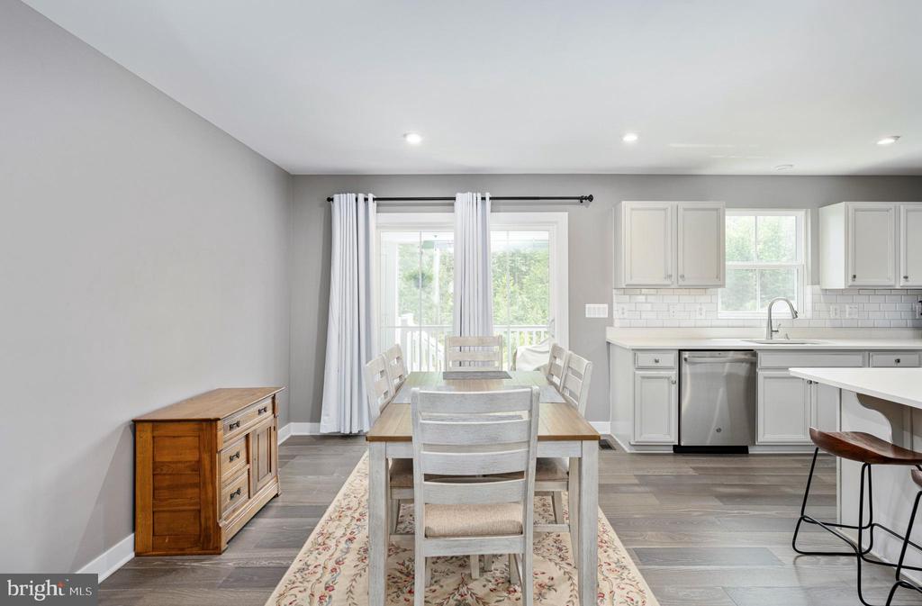 7424 BRENTFORD TER, FREDERICKSBURG, Virginia 22407, 3 Bedrooms Bedrooms, ,2 BathroomsBathrooms,Residential,7424 BRENTFORD TER,VASP2033960 MLS # VASP2033960