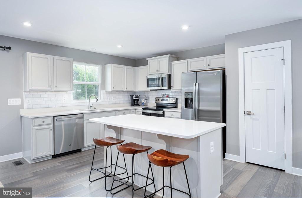 7424 BRENTFORD TER, FREDERICKSBURG, Virginia 22407, 3 Bedrooms Bedrooms, ,2 BathroomsBathrooms,Residential,7424 BRENTFORD TER,VASP2033960 MLS # VASP2033960
