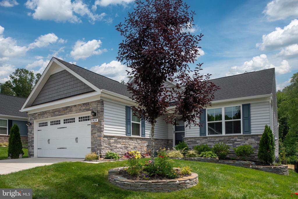 7424 BRENTFORD TER, FREDERICKSBURG, Virginia 22407, 3 Bedrooms Bedrooms, ,2 BathroomsBathrooms,Residential,7424 BRENTFORD TER,VASP2033960 MLS # VASP2033960
