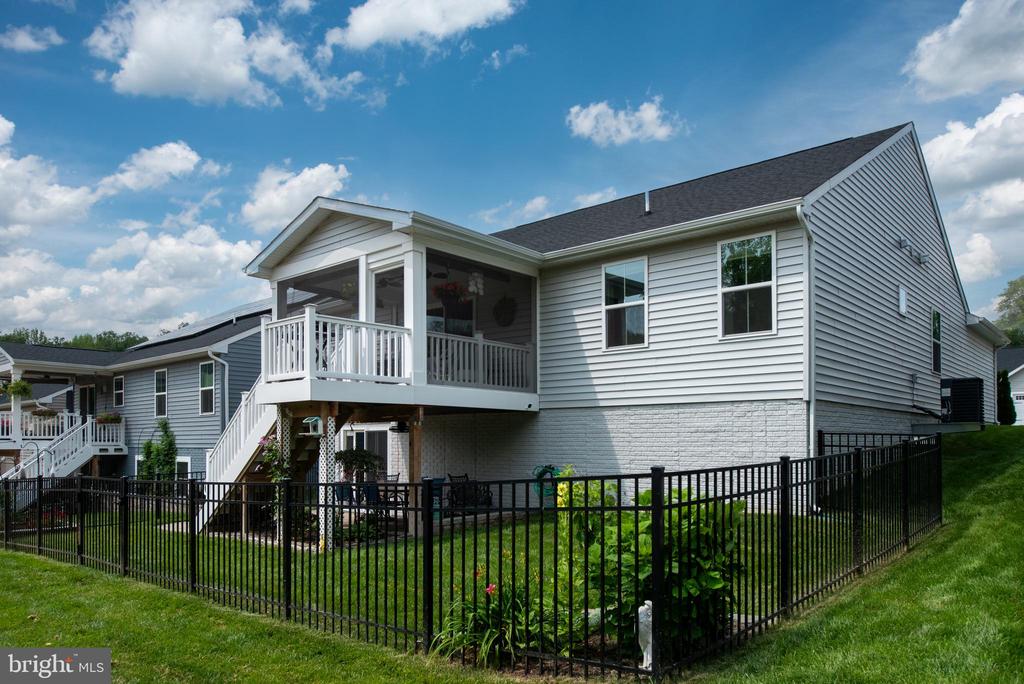 7424 BRENTFORD TER, FREDERICKSBURG, Virginia 22407, 3 Bedrooms Bedrooms, ,2 BathroomsBathrooms,Residential,7424 BRENTFORD TER,VASP2033960 MLS # VASP2033960