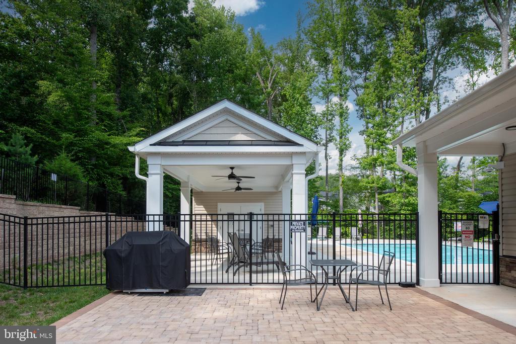7424 BRENTFORD TER, FREDERICKSBURG, Virginia 22407, 3 Bedrooms Bedrooms, ,2 BathroomsBathrooms,Residential,7424 BRENTFORD TER,VASP2033960 MLS # VASP2033960