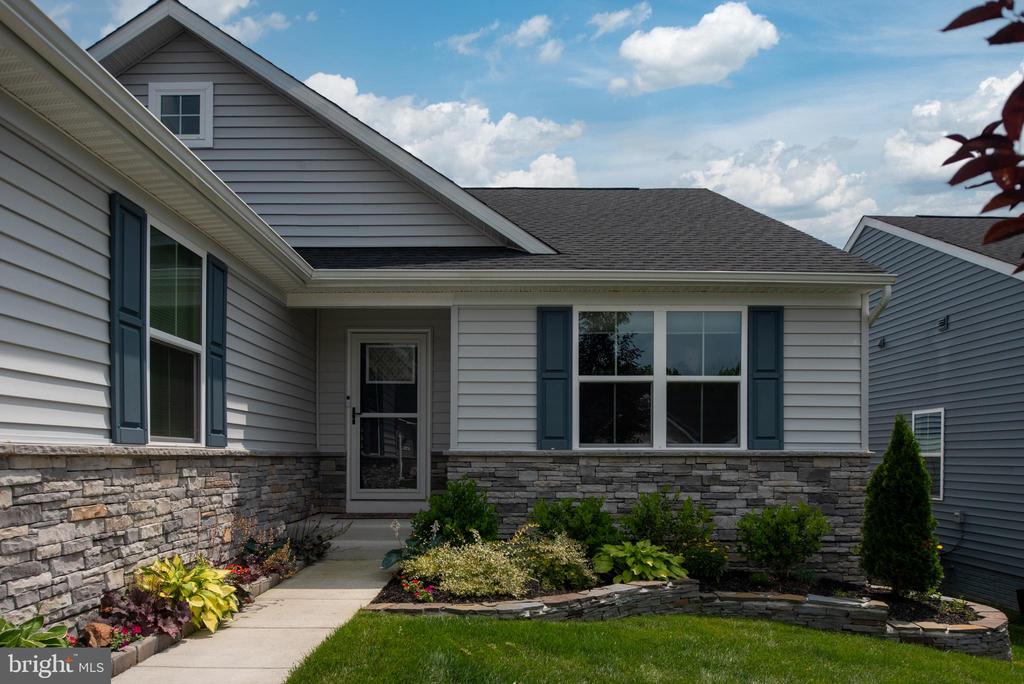 7424 BRENTFORD TER, FREDERICKSBURG, Virginia 22407, 3 Bedrooms Bedrooms, ,2 BathroomsBathrooms,Residential,7424 BRENTFORD TER,VASP2033960 MLS # VASP2033960