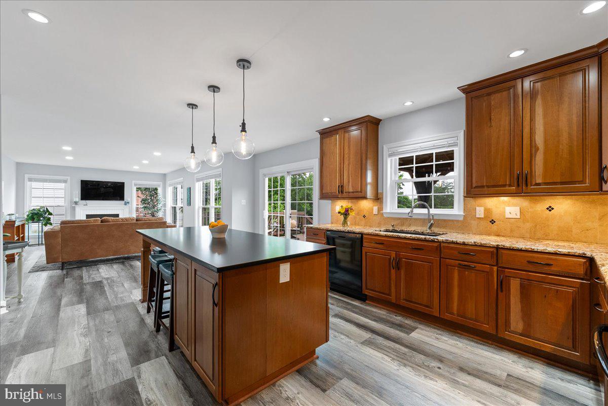 19955 ALEXANDRAS GROVE DR, ASHBURN, Virginia 20147, 5 Bedrooms Bedrooms, ,3 BathroomsBathrooms,Residential,For sale,19955 ALEXANDRAS GROVE DR,VALO2099318 MLS # VALO2099318