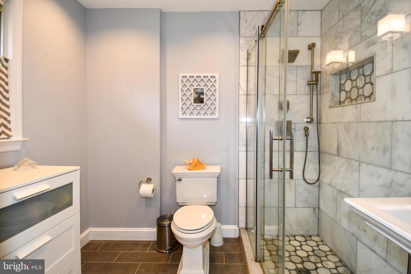 5812 PIEDMONT DR, ALEXANDRIA, Virginia 22310, 3 Bedrooms Bedrooms, ,2 BathroomsBathrooms,Residential,For sale,5812 PIEDMONT DR,VAFX2246908 MLS # VAFX2246908