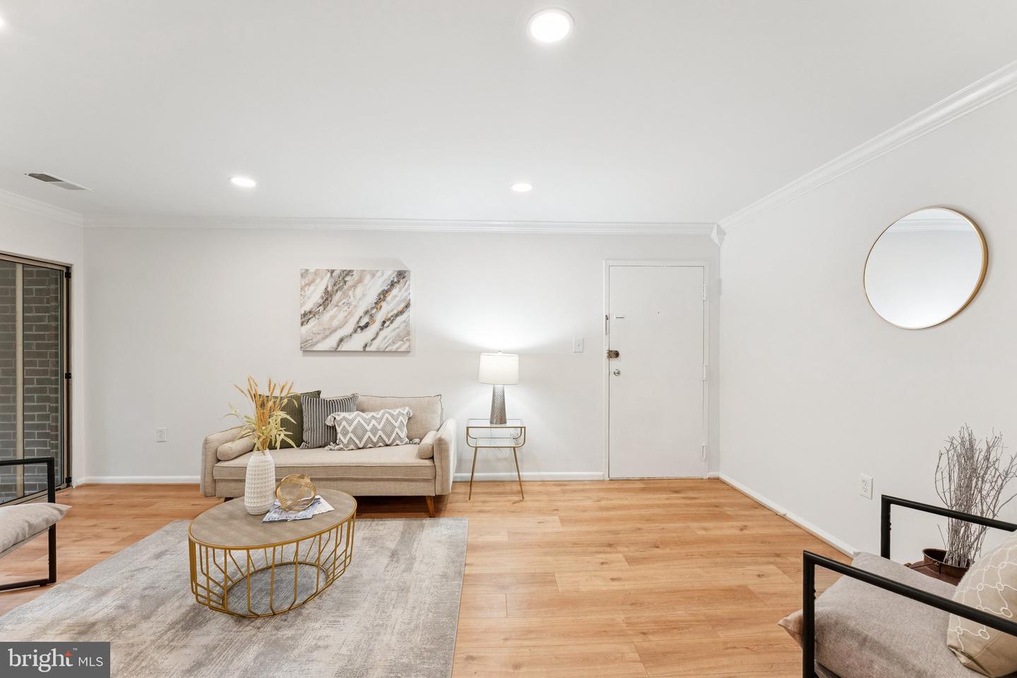 3358 WOODBURN RD #24, ANNANDALE, Virginia 22003, 1 Bedroom Bedrooms, ,1 BathroomBathrooms,Residential,For sale,3358 WOODBURN RD #24,VAFX2247060 MLS # VAFX2247060