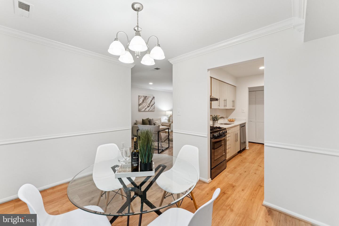 3358 WOODBURN RD #24, ANNANDALE, Virginia 22003, 1 Bedroom Bedrooms, ,1 BathroomBathrooms,Residential,For sale,3358 WOODBURN RD #24,VAFX2247060 MLS # VAFX2247060