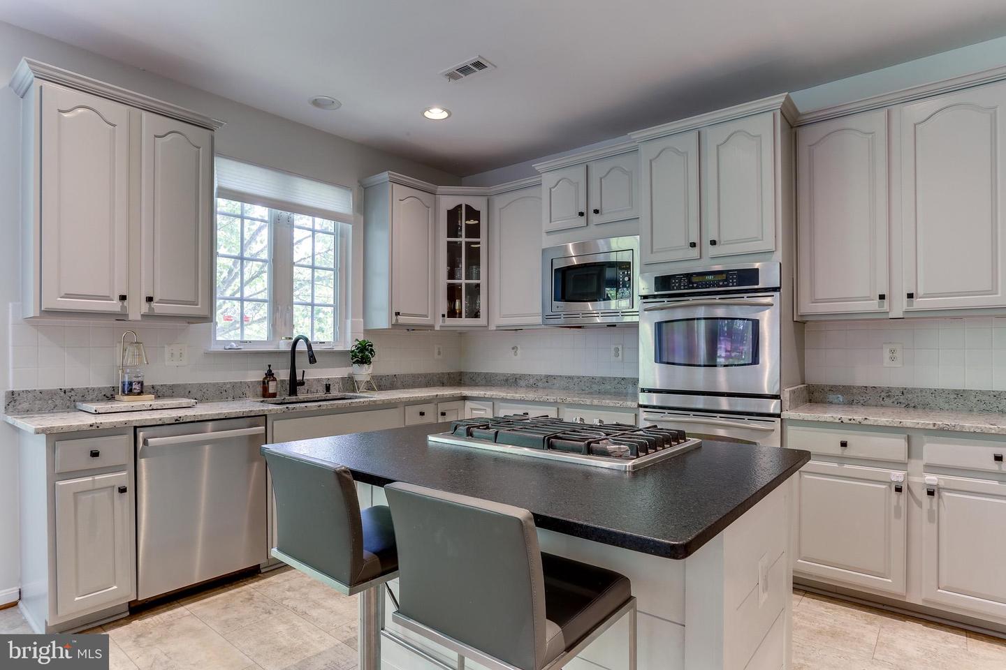 7948 SEQUOIA PARK WAY, BRISTOW, Virginia 20136, 4 Bedrooms Bedrooms, ,3 BathroomsBathrooms,Residential,For sale,7948 SEQUOIA PARK WAY,VAPW2096940 MLS # VAPW2096940