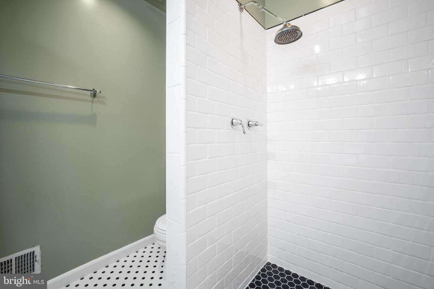 10462 MALONE CT, FAIRFAX, Virginia 22032, 3 Bedrooms Bedrooms, ,3 BathroomsBathrooms,Residential,For sale,10462 MALONE CT,VAFX2247190 MLS # VAFX2247190