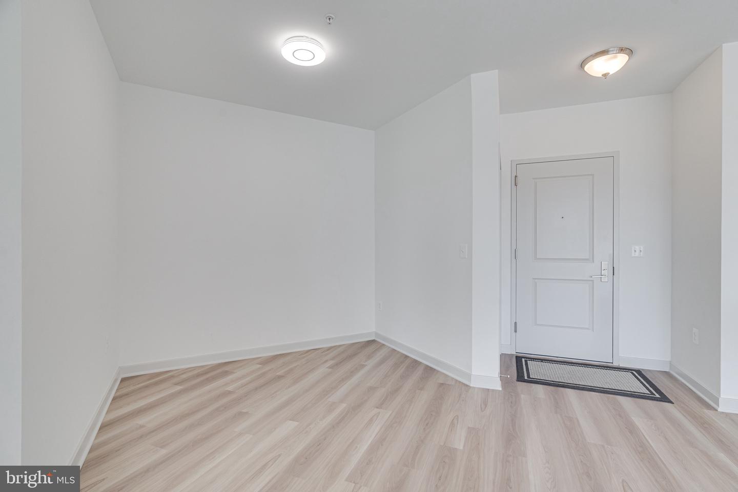 10755 FAIRGROUNDS DR #326, FAIRFAX, Virginia 22030, 2 Bedrooms Bedrooms, ,2 BathroomsBathrooms,Residential,For sale,10755 FAIRGROUNDS DR #326,VAFC2006454 MLS # VAFC2006454