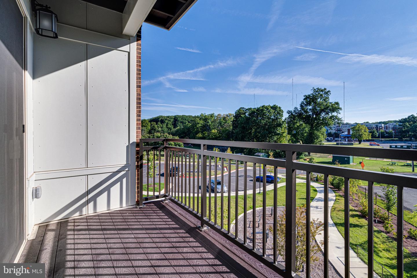 10755 FAIRGROUNDS DR #326, FAIRFAX, Virginia 22030, 2 Bedrooms Bedrooms, ,2 BathroomsBathrooms,Residential,For sale,10755 FAIRGROUNDS DR #326,VAFC2006454 MLS # VAFC2006454