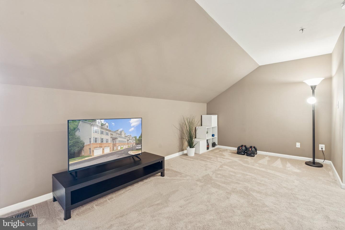 7747 MILFORD HAVEN DR #47D, LORTON, Virginia 22079, 3 Bedrooms Bedrooms, ,2 BathroomsBathrooms,Residential,For sale,7747 MILFORD HAVEN DR #47D,VAFX2247280 MLS # VAFX2247280