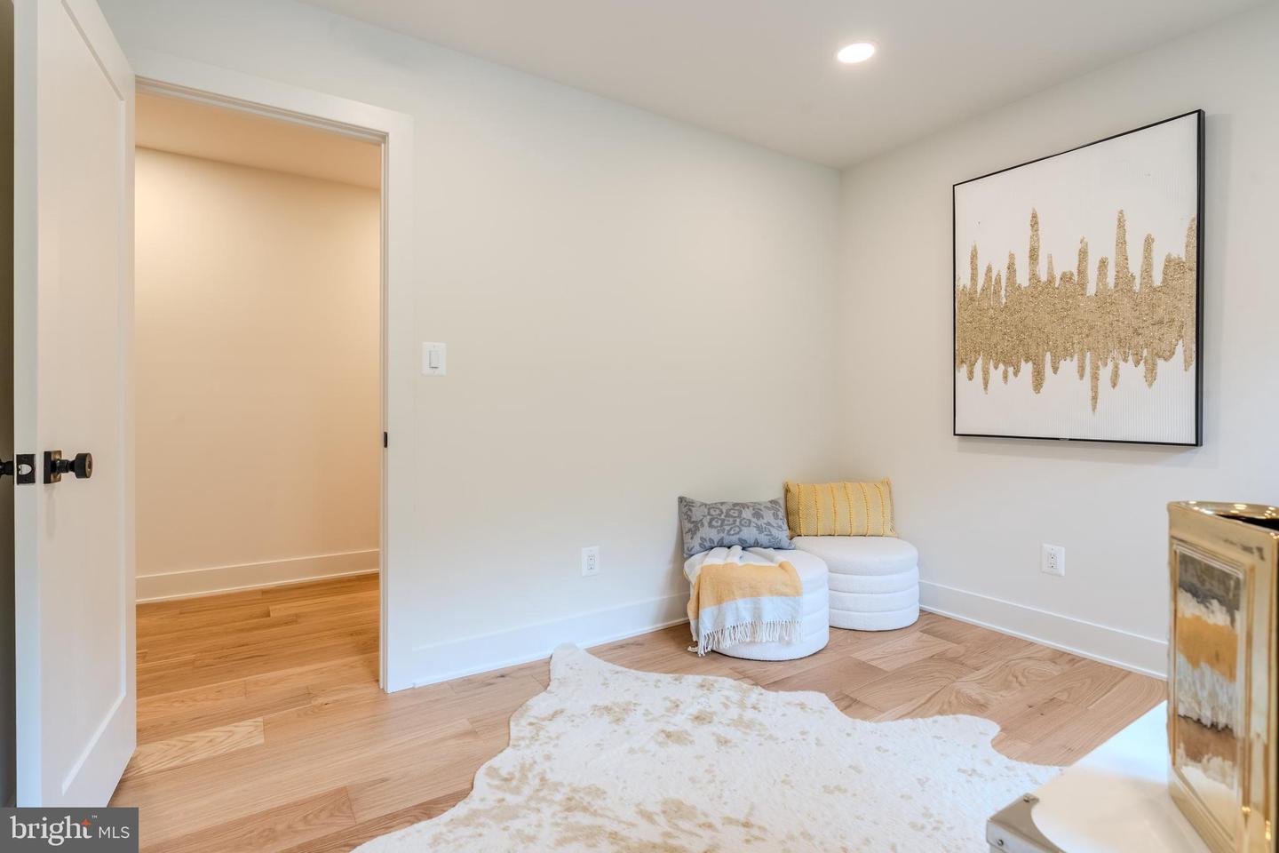 5303 ROLLING RD, SPRINGFIELD, Virginia 22151, 5 Bedrooms Bedrooms, ,5 BathroomsBathrooms,Residential,For sale,5303 ROLLING RD,VAFX2247292 MLS # VAFX2247292