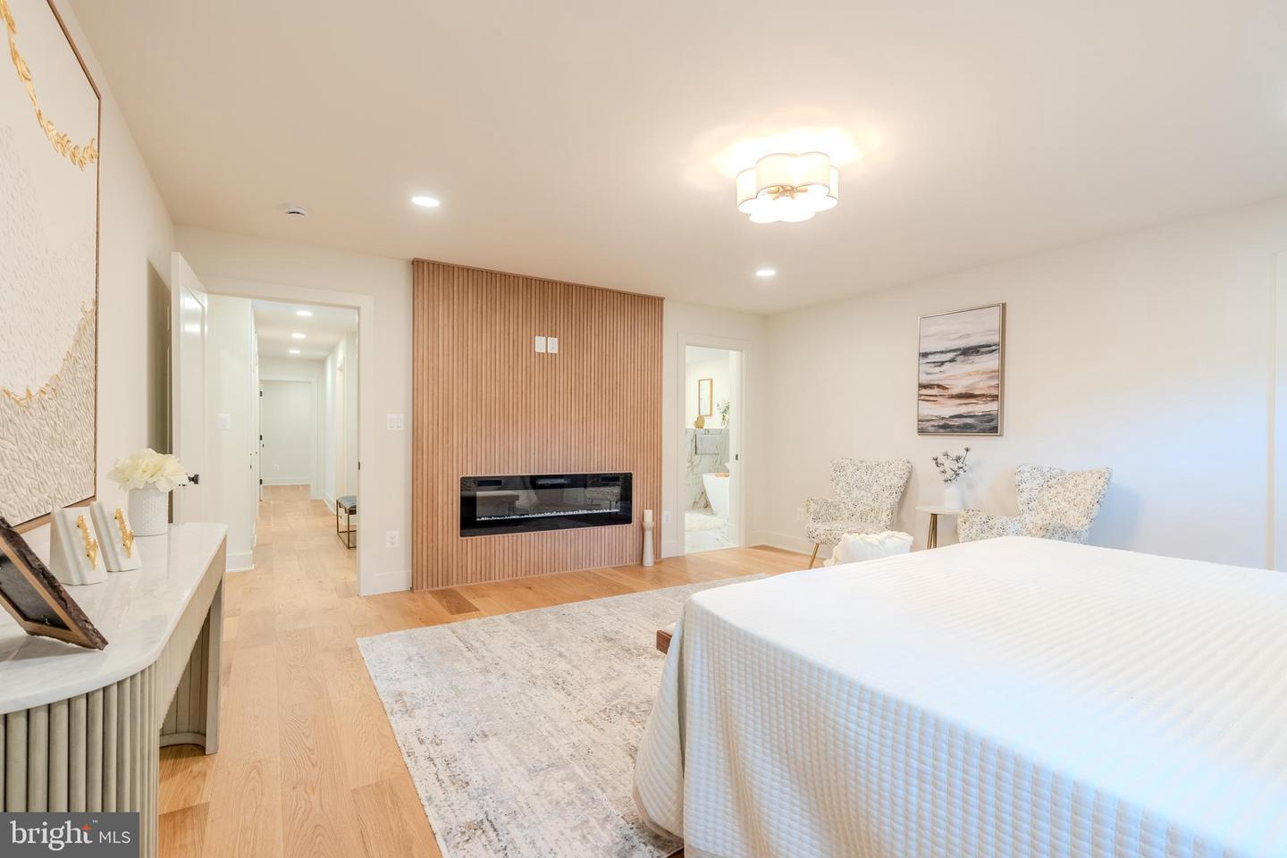 5303 ROLLING RD, SPRINGFIELD, Virginia 22151, 5 Bedrooms Bedrooms, ,5 BathroomsBathrooms,Residential,For sale,5303 ROLLING RD,VAFX2247292 MLS # VAFX2247292