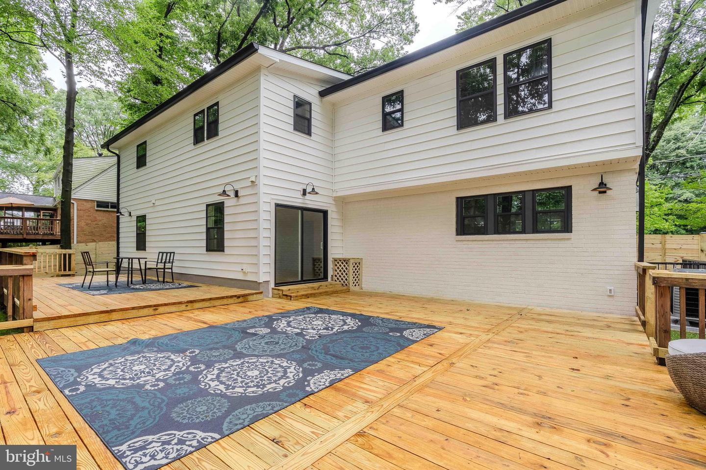 5303 ROLLING RD, SPRINGFIELD, Virginia 22151, 5 Bedrooms Bedrooms, ,5 BathroomsBathrooms,Residential,For sale,5303 ROLLING RD,VAFX2247292 MLS # VAFX2247292