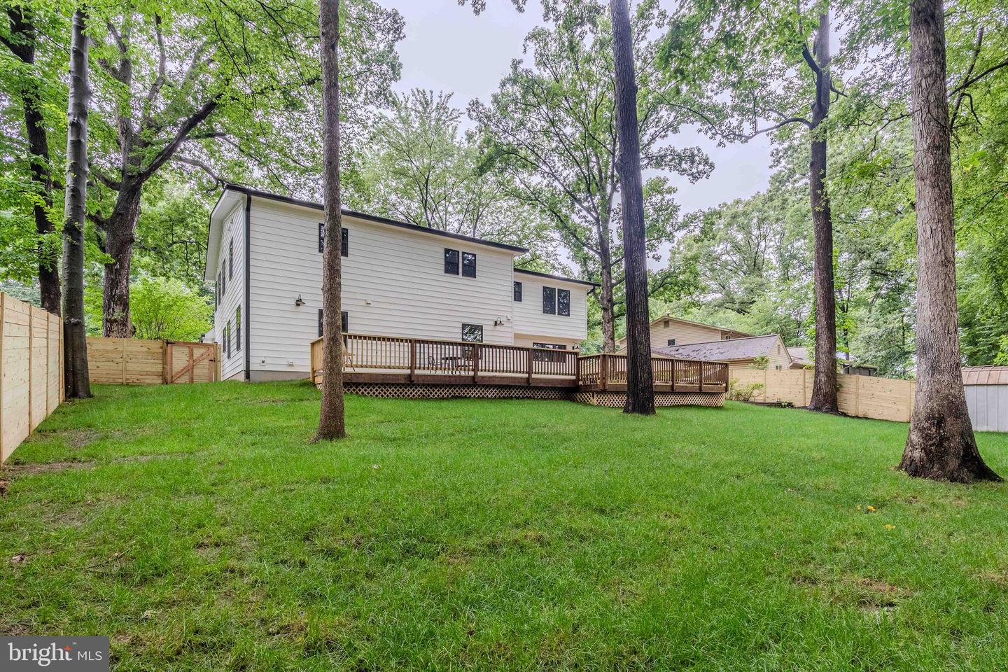 5303 ROLLING RD, SPRINGFIELD, Virginia 22151, 5 Bedrooms Bedrooms, ,5 BathroomsBathrooms,Residential,For sale,5303 ROLLING RD,VAFX2247292 MLS # VAFX2247292