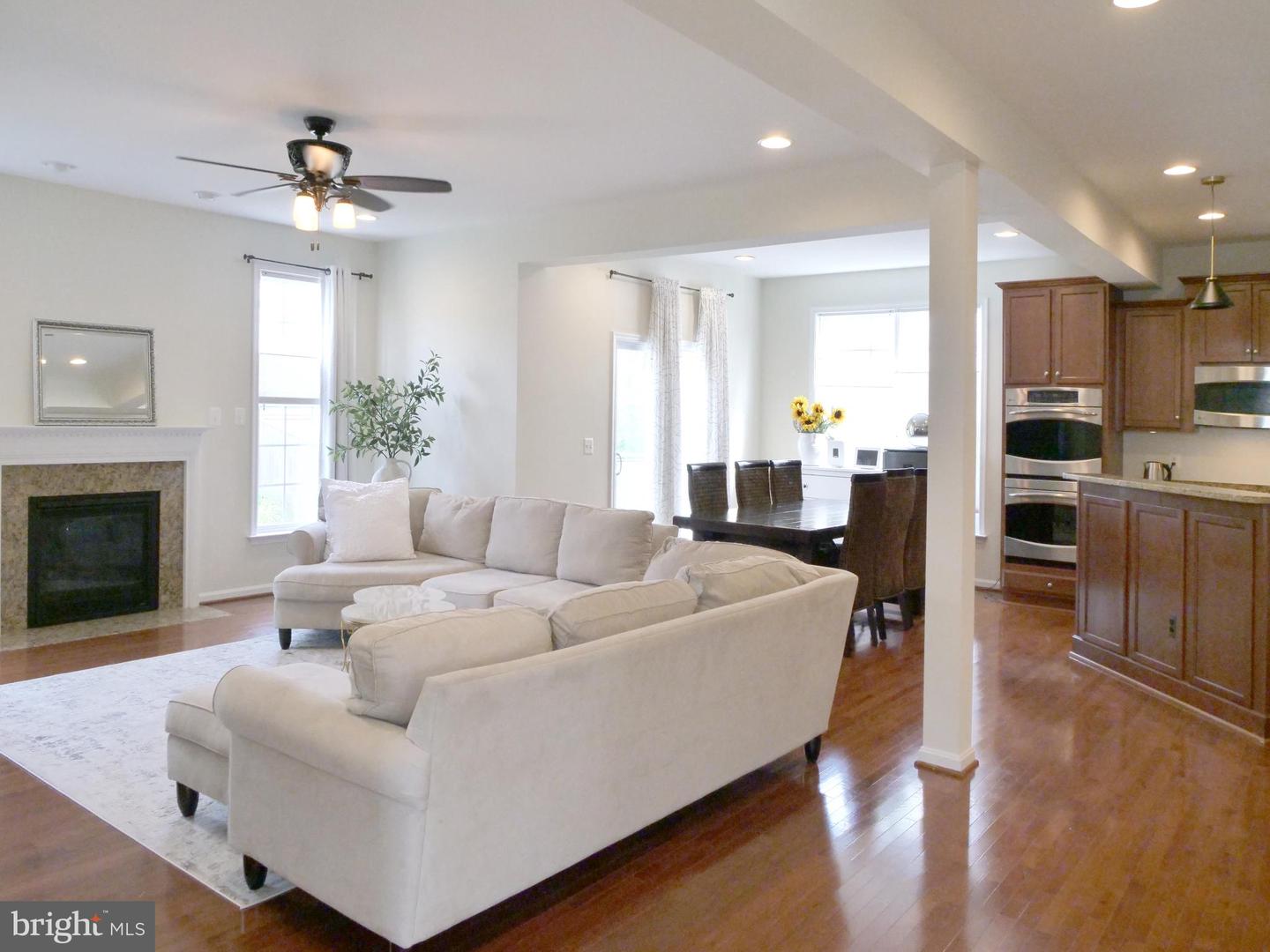 15152 SANTANDER DR, GAINESVILLE, Virginia 20155, 5 Bedrooms Bedrooms, ,4 BathroomsBathrooms,Residential,For sale,15152 SANTANDER DR,VAPW2096988 MLS # VAPW2096988