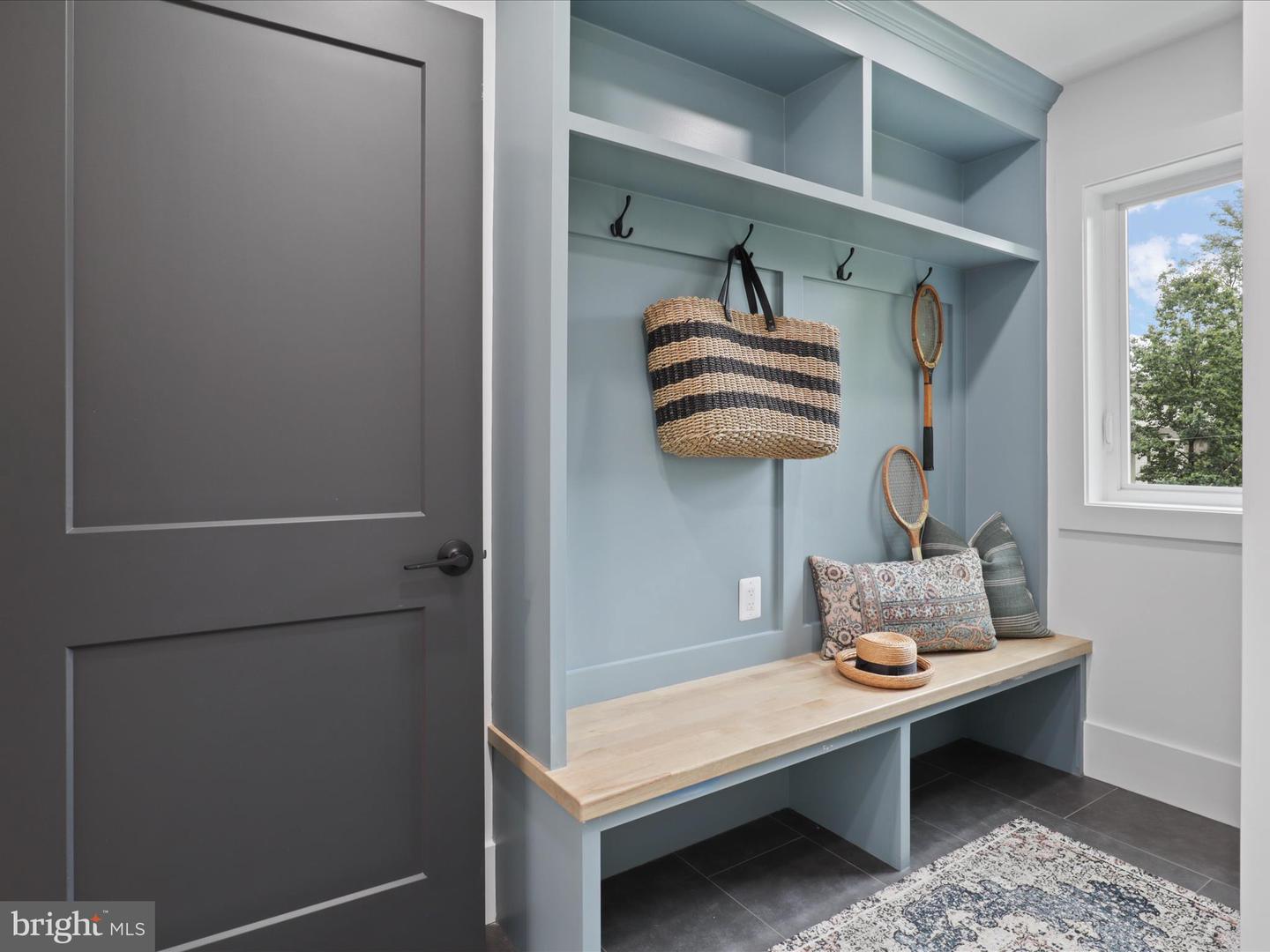 2520 N VERNON ST N, ARLINGTON, Virginia 22207, 5 Bedrooms Bedrooms, ,4 BathroomsBathrooms,Residential,For sale,2520 N VERNON ST N,VAAR2059182 MLS # VAAR2059182