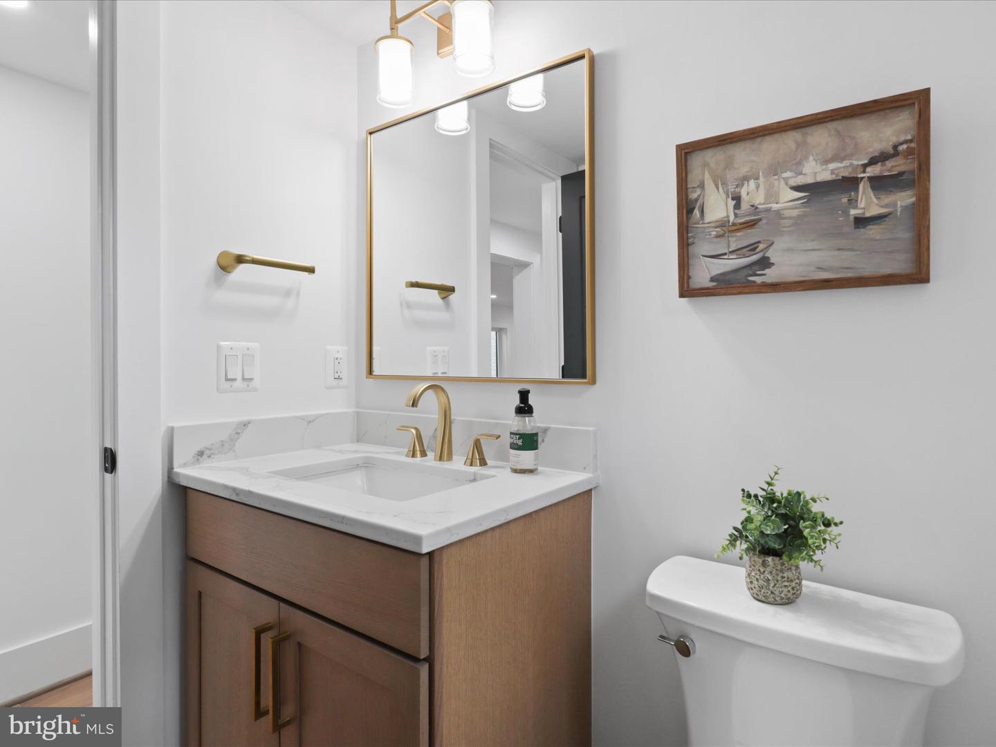 2520 N VERNON ST N, ARLINGTON, Virginia 22207, 5 Bedrooms Bedrooms, ,4 BathroomsBathrooms,Residential,For sale,2520 N VERNON ST N,VAAR2059182 MLS # VAAR2059182