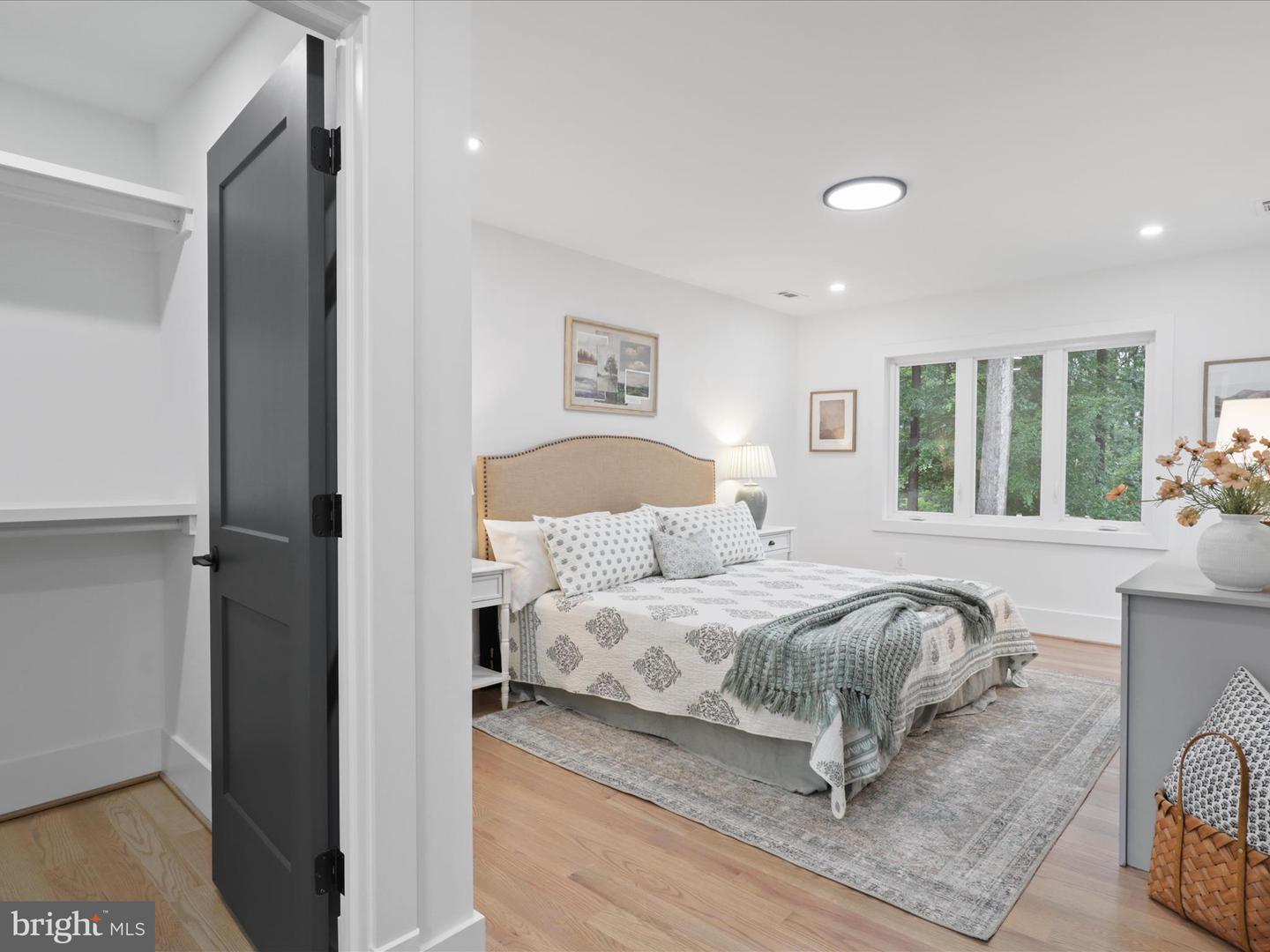 2520 N VERNON ST N, ARLINGTON, Virginia 22207, 5 Bedrooms Bedrooms, ,4 BathroomsBathrooms,Residential,For sale,2520 N VERNON ST N,VAAR2059182 MLS # VAAR2059182