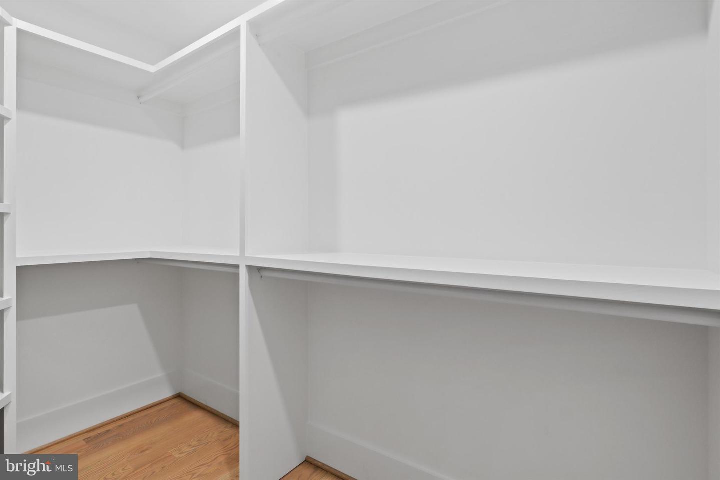 2520 N VERNON ST N, ARLINGTON, Virginia 22207, 5 Bedrooms Bedrooms, ,4 BathroomsBathrooms,Residential,For sale,2520 N VERNON ST N,VAAR2059182 MLS # VAAR2059182
