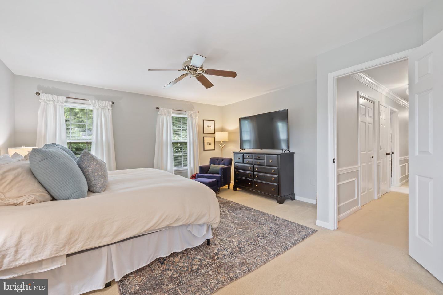 9123 LAKELAND VALLEY CT, SPRINGFIELD, Virginia 22153, 5 Bedrooms Bedrooms, ,3 BathroomsBathrooms,Residential,For sale,9123 LAKELAND VALLEY CT,VAFX2247402 MLS # VAFX2247402