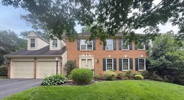 9123 LAKELAND VALLEY CT, SPRINGFIELD, Virginia 22153, 5 Bedrooms Bedrooms, ,3 BathroomsBathrooms,Residential,For sale,9123 LAKELAND VALLEY CT,VAFX2247402 MLS # VAFX2247402