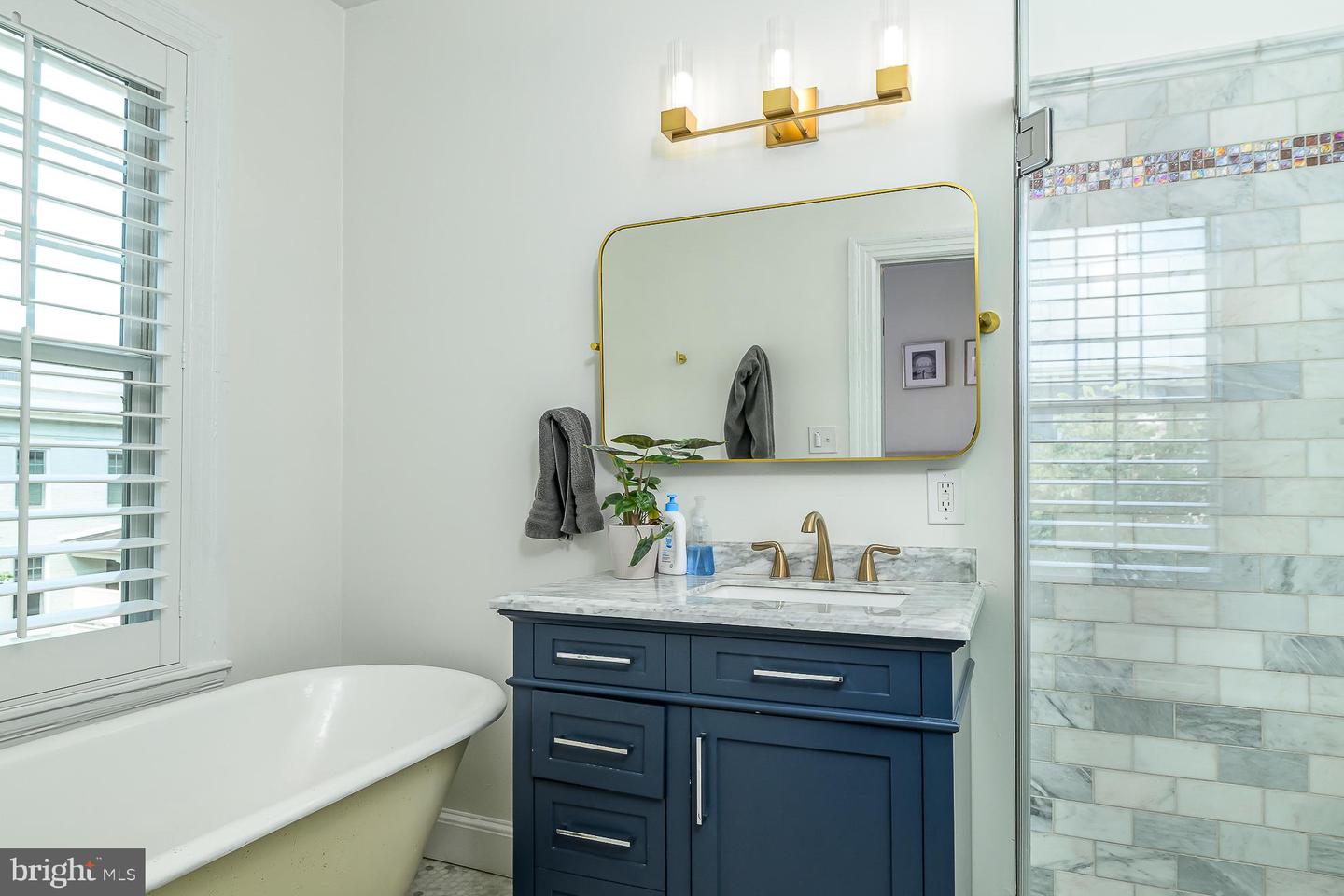 1415 AMES PL NE, WASHINGTON, District Of Columbia 20002, 3 Bedrooms Bedrooms, 10 Rooms Rooms,3 BathroomsBathrooms,Residential,For sale,1415 AMES PL NE,DCDC2205762 MLS # DCDC2205762