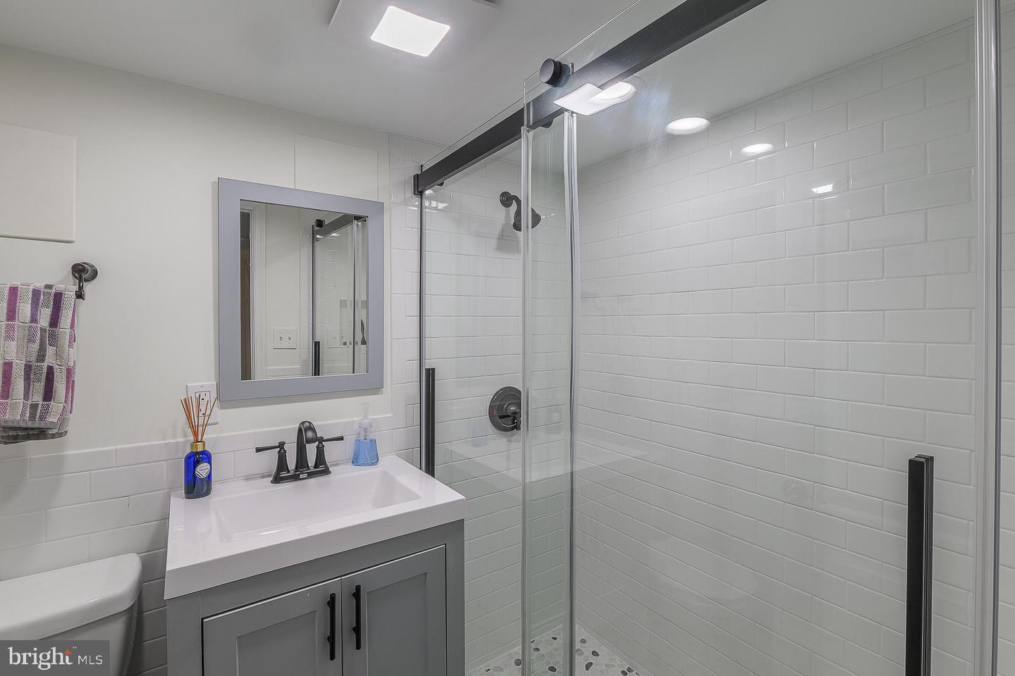 1415 AMES PL NE, WASHINGTON, District Of Columbia 20002, 3 Bedrooms Bedrooms, 10 Rooms Rooms,3 BathroomsBathrooms,Residential,For sale,1415 AMES PL NE,DCDC2205762 MLS # DCDC2205762