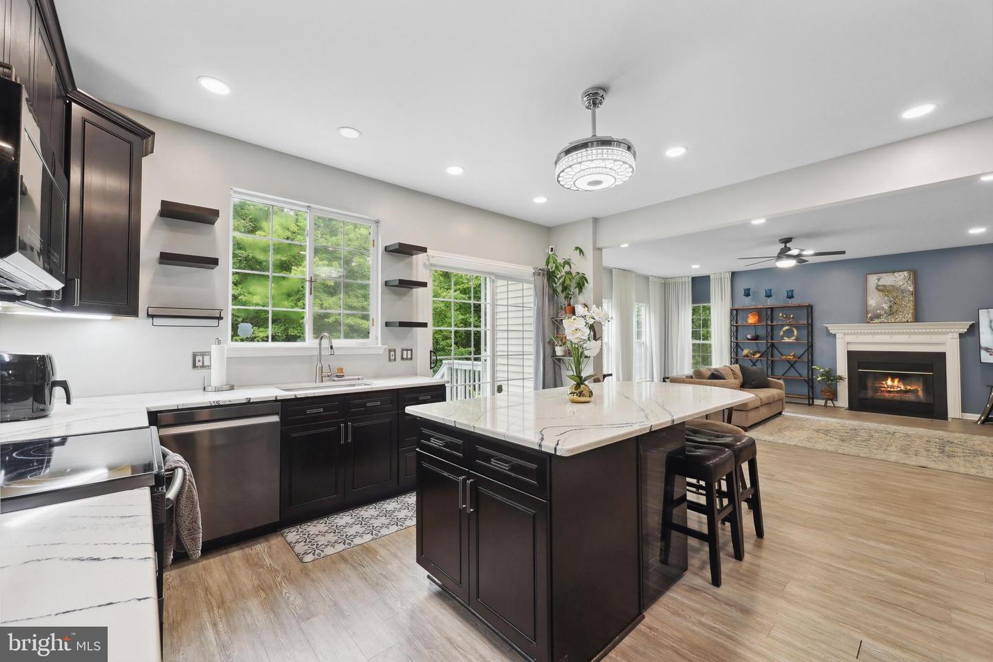 2932 NICELY CT, DUMFRIES, Virginia 22026, 5 Bedrooms Bedrooms, ,3 BathroomsBathrooms,Residential,For sale,2932 NICELY CT,VAPW2097056 MLS # VAPW2097056