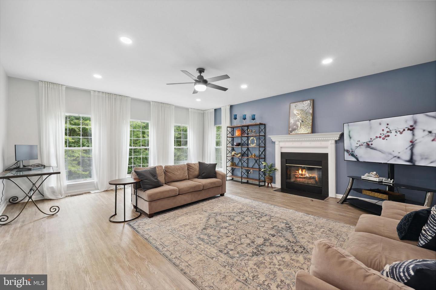2932 NICELY CT, DUMFRIES, Virginia 22026, 5 Bedrooms Bedrooms, ,3 BathroomsBathrooms,Residential,For sale,2932 NICELY CT,VAPW2097056 MLS # VAPW2097056
