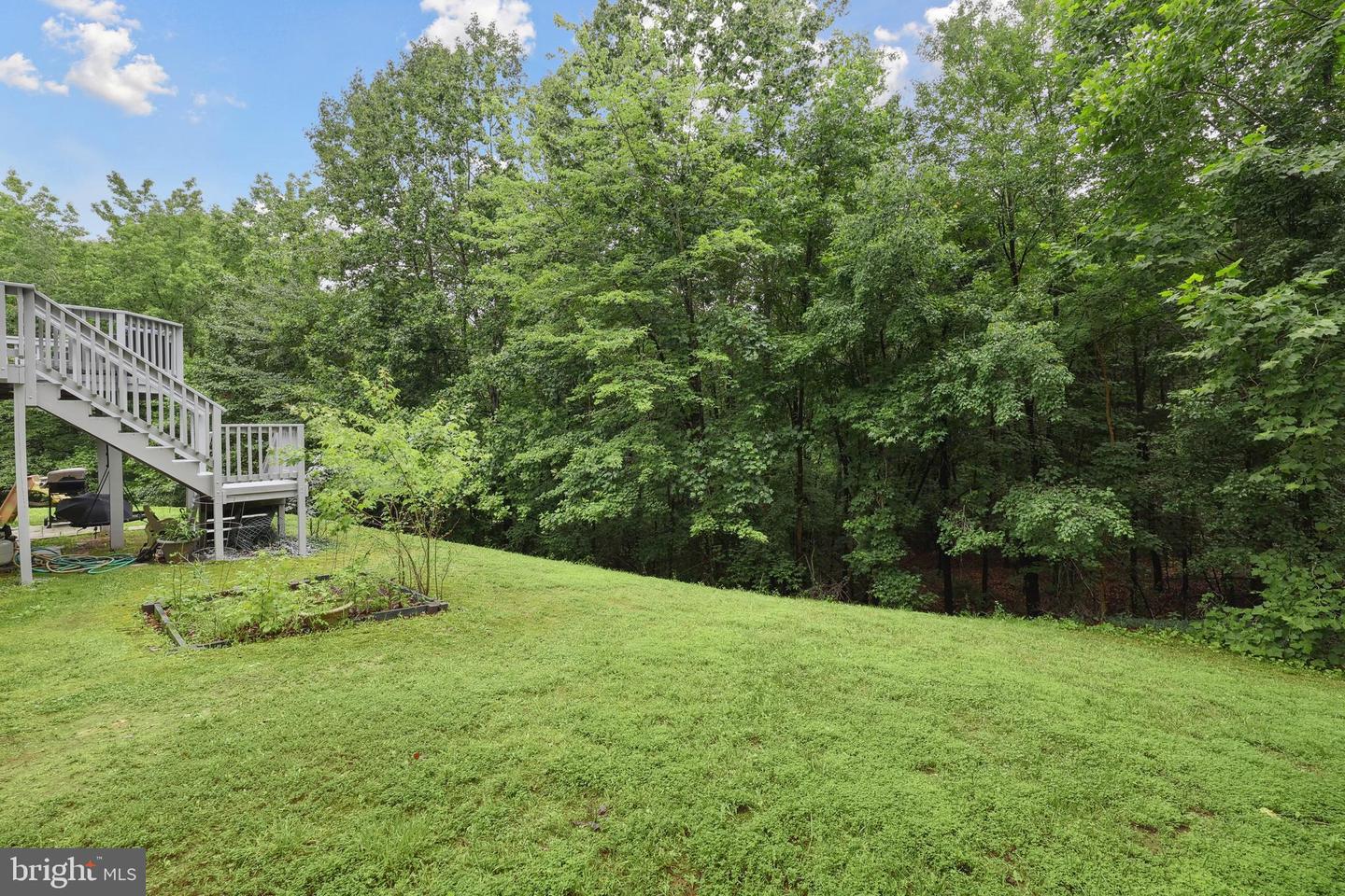 2932 NICELY CT, DUMFRIES, Virginia 22026, 5 Bedrooms Bedrooms, ,3 BathroomsBathrooms,Residential,For sale,2932 NICELY CT,VAPW2097056 MLS # VAPW2097056