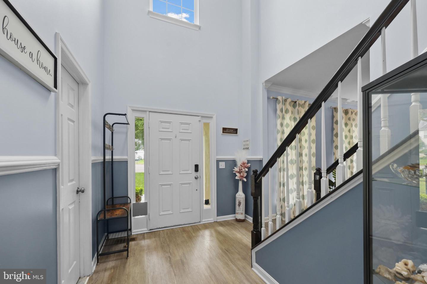 2932 NICELY CT, DUMFRIES, Virginia 22026, 5 Bedrooms Bedrooms, ,3 BathroomsBathrooms,Residential,For sale,2932 NICELY CT,VAPW2097056 MLS # VAPW2097056
