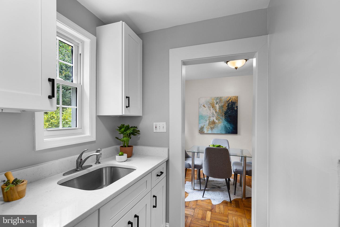2015 20TH RD N, ARLINGTON, Virginia 22201, 2 Bedrooms Bedrooms, ,2 BathroomsBathrooms,Residential,For sale,2015 20TH RD N,VAAR2059160 MLS # VAAR2059160