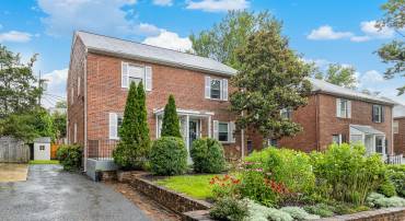 2015 20TH RD N, ARLINGTON, Virginia 22201, 2 Bedrooms Bedrooms, ,2 BathroomsBathrooms,Residential,For sale,2015 20TH RD N,VAAR2059160 MLS # VAAR2059160