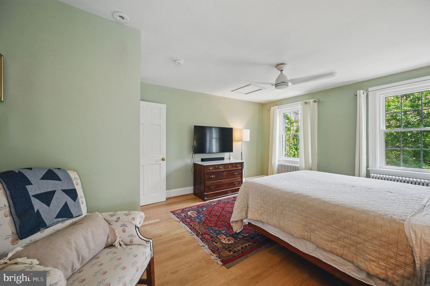 1646 FOXHALL RD NW, WASHINGTON, District Of Columbia 20007, 3 Bedrooms Bedrooms, ,3 BathroomsBathrooms,Residential,For sale,1646 FOXHALL RD NW,DCDC2205622 MLS # DCDC2205622