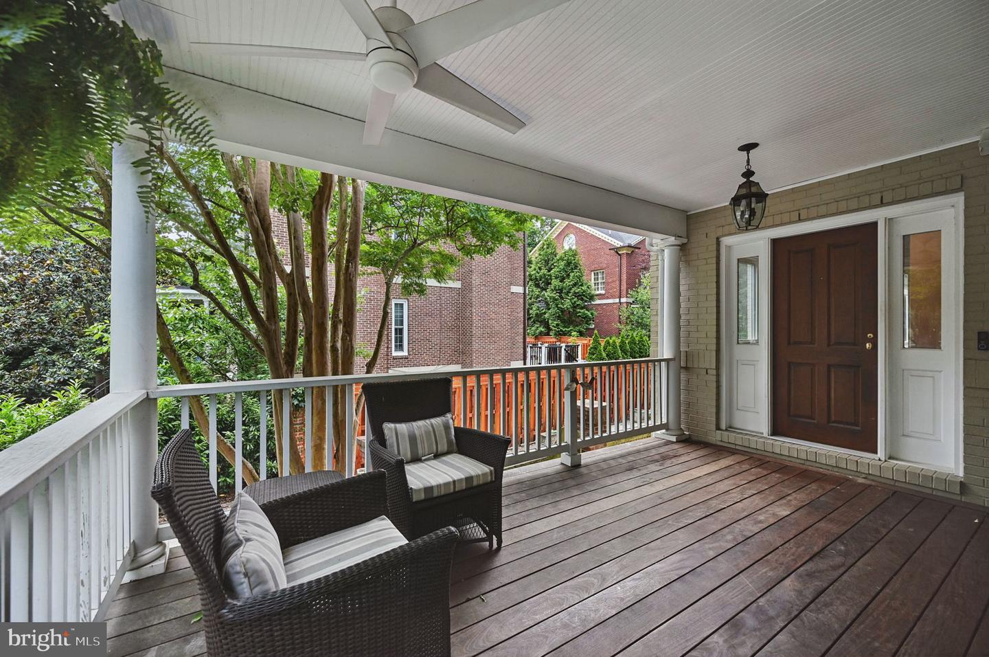 1646 FOXHALL RD NW, WASHINGTON, District Of Columbia 20007, 3 Bedrooms Bedrooms, ,3 BathroomsBathrooms,Residential,For sale,1646 FOXHALL RD NW,DCDC2205622 MLS # DCDC2205622