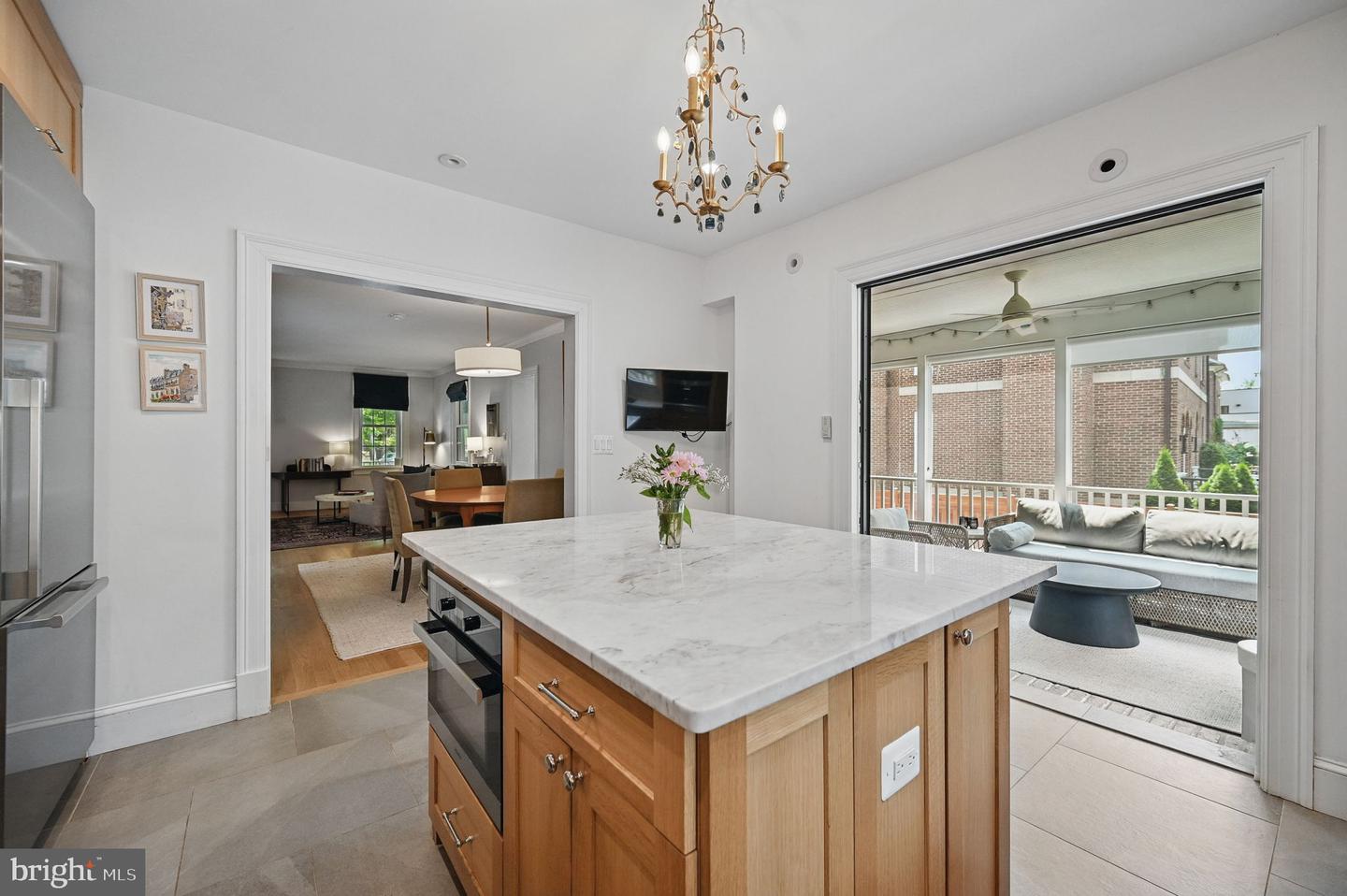 1646 FOXHALL RD NW, WASHINGTON, District Of Columbia 20007, 3 Bedrooms Bedrooms, ,3 BathroomsBathrooms,Residential,For sale,1646 FOXHALL RD NW,DCDC2205622 MLS # DCDC2205622