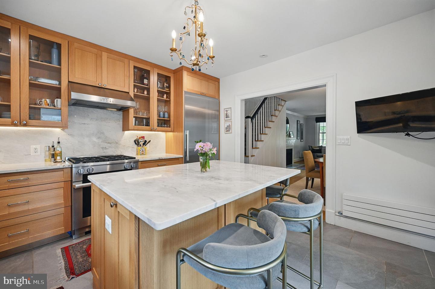 1646 FOXHALL RD NW, WASHINGTON, District Of Columbia 20007, 3 Bedrooms Bedrooms, ,3 BathroomsBathrooms,Residential,For sale,1646 FOXHALL RD NW,DCDC2205622 MLS # DCDC2205622