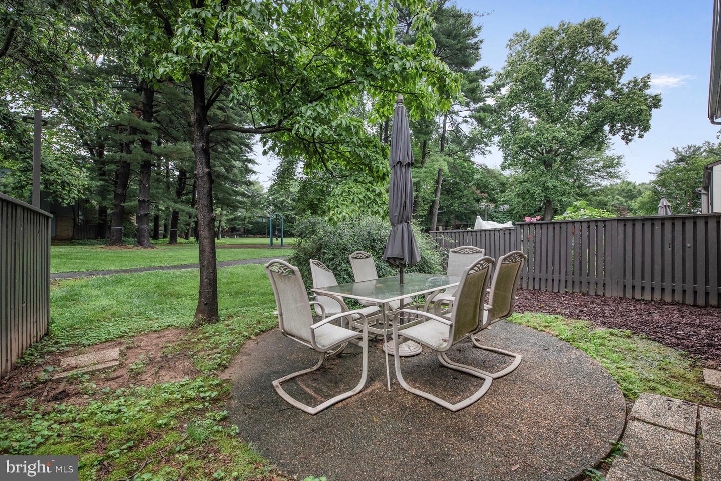 1814 IVY OAK SQ, RESTON, Virginia 20190, 3 Bedrooms Bedrooms, ,2 BathroomsBathrooms,Residential,For sale,1814 IVY OAK SQ,VAFX2247502 MLS # VAFX2247502