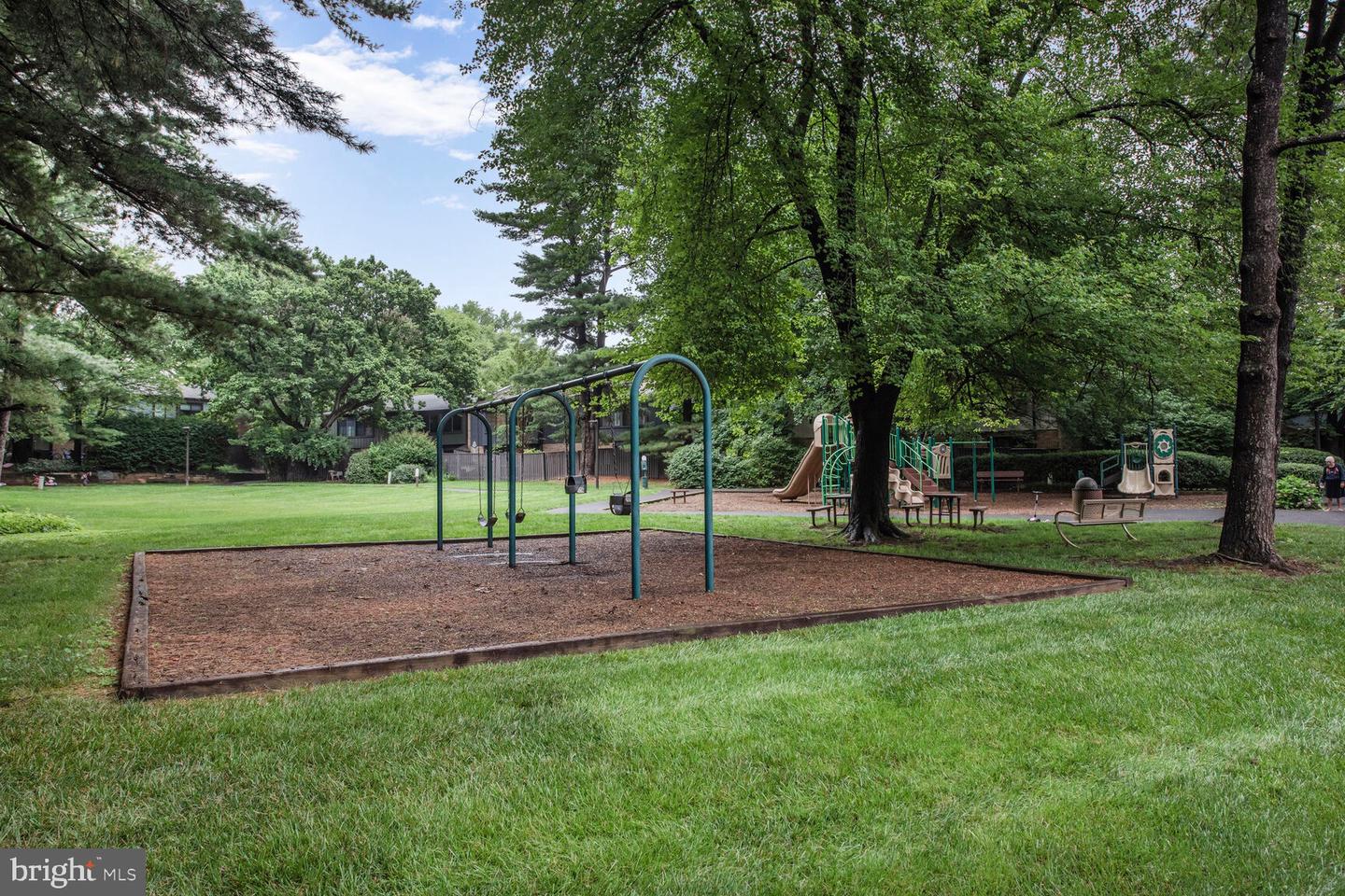 1814 IVY OAK SQ, RESTON, Virginia 20190, 3 Bedrooms Bedrooms, ,2 BathroomsBathrooms,Residential,For sale,1814 IVY OAK SQ,VAFX2247502 MLS # VAFX2247502