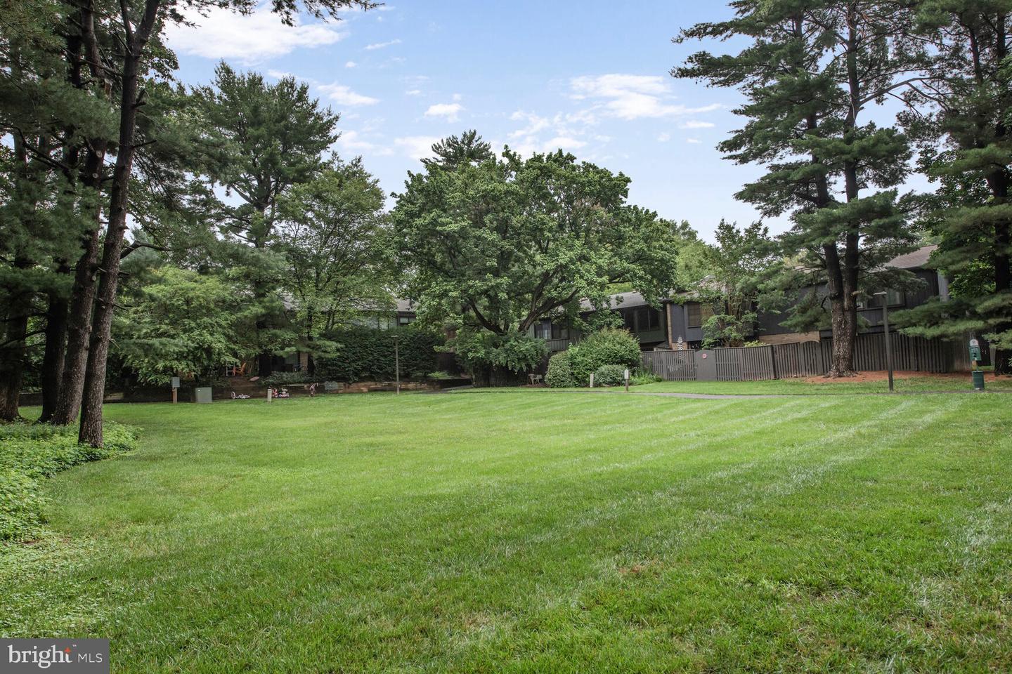 1814 IVY OAK SQ, RESTON, Virginia 20190, 3 Bedrooms Bedrooms, ,2 BathroomsBathrooms,Residential,For sale,1814 IVY OAK SQ,VAFX2247502 MLS # VAFX2247502