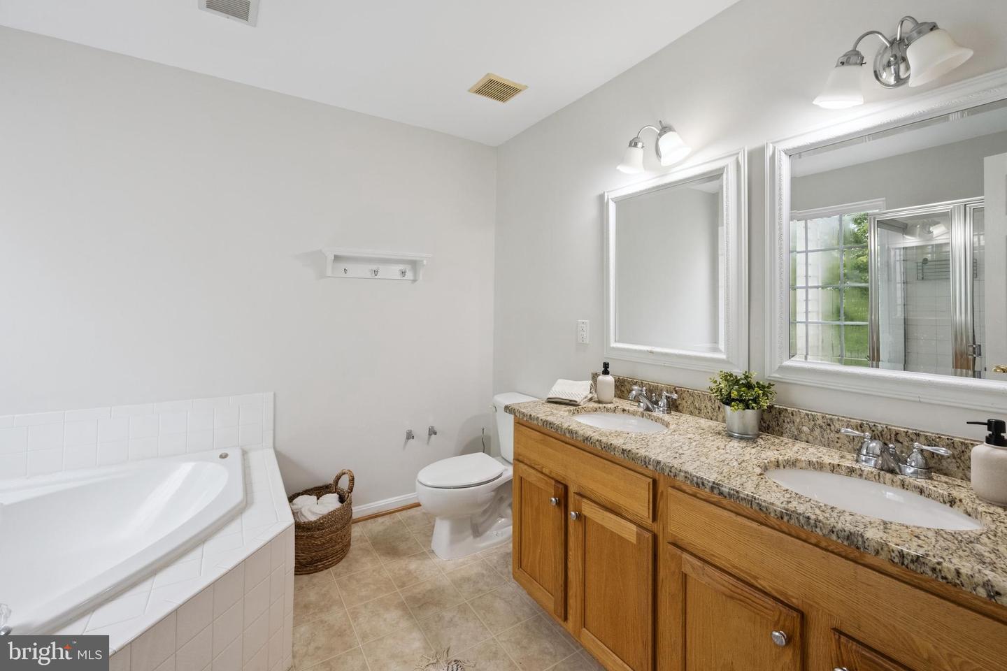 14608 TURARA CT, HAYMARKET, Virginia 20169, 3 Bedrooms Bedrooms, ,2 BathroomsBathrooms,Residential,For sale,14608 TURARA CT,VAPW2097084 MLS # VAPW2097084