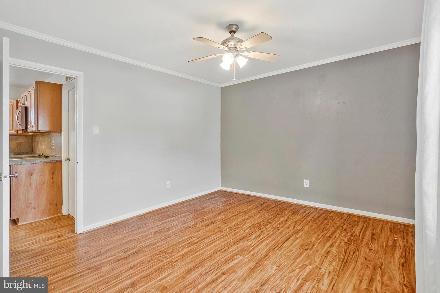 1107 TREESIDE LN, HERNDON, Virginia 20170, 5 Bedrooms Bedrooms, ,2 BathroomsBathrooms,Residential,For sale,1107 TREESIDE LN,VAFX2247662 MLS # VAFX2247662