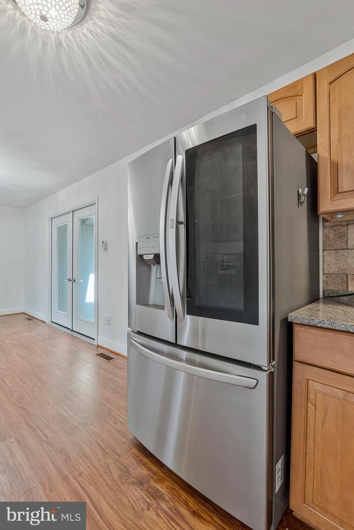 1107 TREESIDE LN, HERNDON, Virginia 20170, 5 Bedrooms Bedrooms, ,2 BathroomsBathrooms,Residential,For sale,1107 TREESIDE LN,VAFX2247662 MLS # VAFX2247662