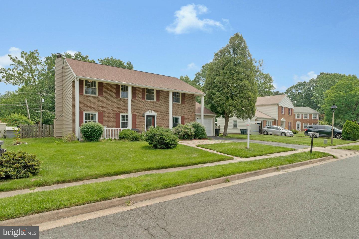 1107 TREESIDE LN, HERNDON, Virginia 20170, 5 Bedrooms Bedrooms, ,2 BathroomsBathrooms,Residential,For sale,1107 TREESIDE LN,VAFX2247662 MLS # VAFX2247662