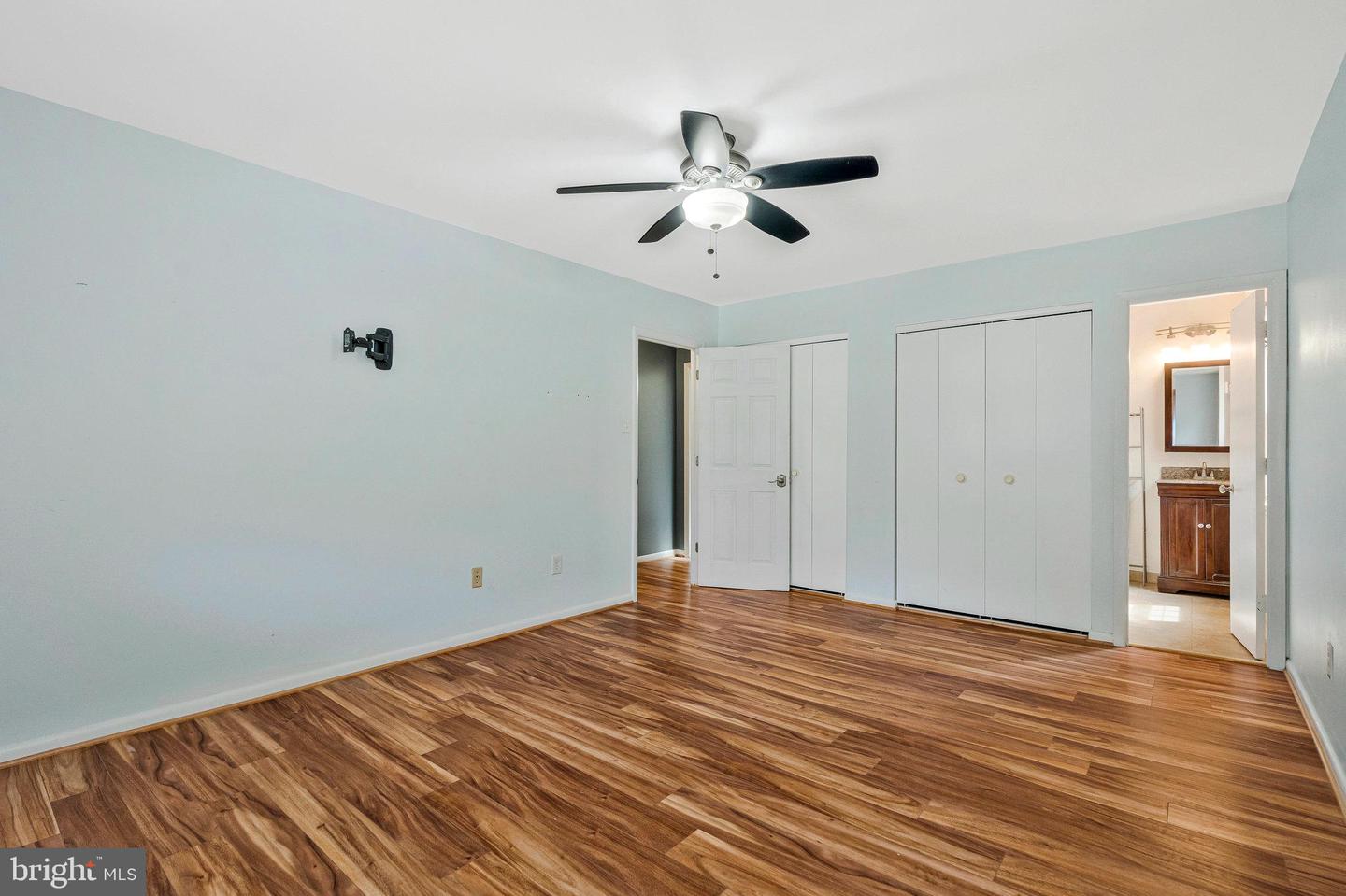 1107 TREESIDE LN, HERNDON, Virginia 20170, 5 Bedrooms Bedrooms, ,2 BathroomsBathrooms,Residential,For sale,1107 TREESIDE LN,VAFX2247662 MLS # VAFX2247662