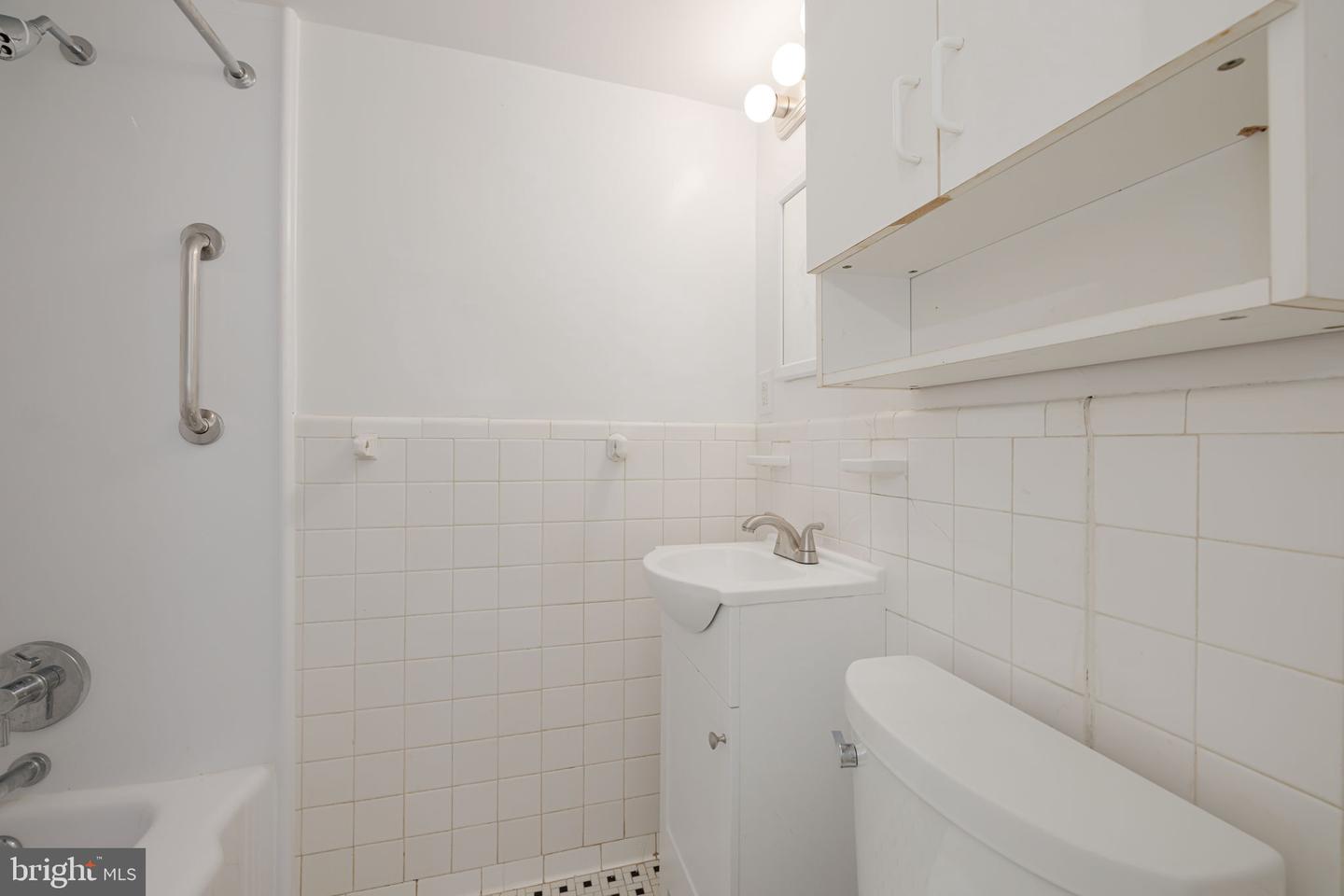 1801 CLYDESDALE PL NW #212, WASHINGTON, District Of Columbia 20009, ,1 BathroomBathrooms,Residential,For sale,1801 CLYDESDALE PL NW #212,DCDC2205906 MLS # DCDC2205906