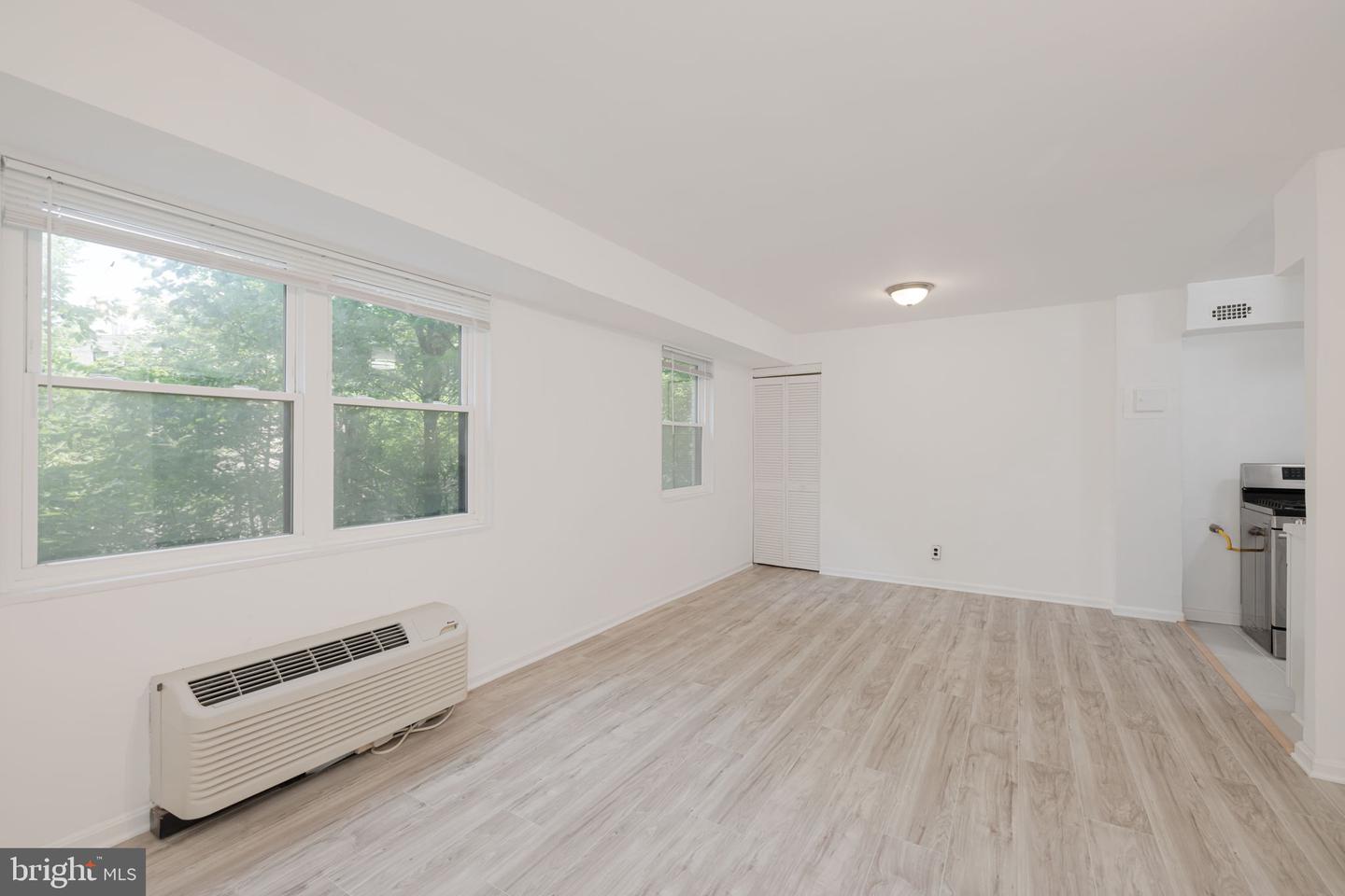 1801 CLYDESDALE PL NW #212, WASHINGTON, District Of Columbia 20009, ,1 BathroomBathrooms,Residential,For sale,1801 CLYDESDALE PL NW #212,DCDC2205906 MLS # DCDC2205906