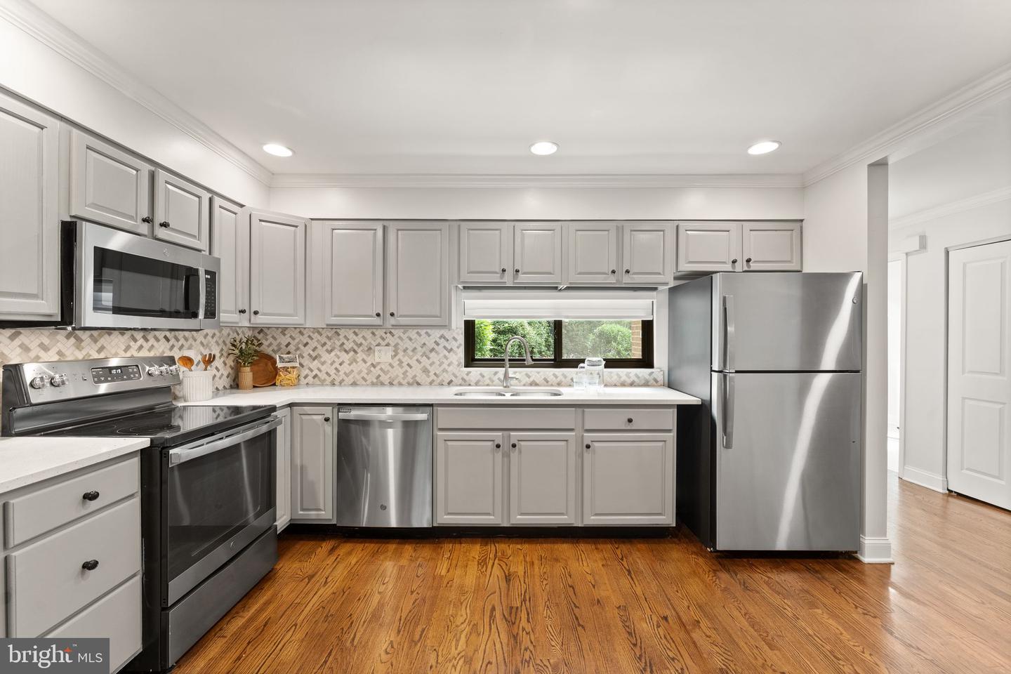 11639 HUNTERS GREEN CT, RESTON, Virginia 20191, 4 Bedrooms Bedrooms, ,3 BathroomsBathrooms,Residential,For sale,11639 HUNTERS GREEN CT,VAFX2247686 MLS # VAFX2247686